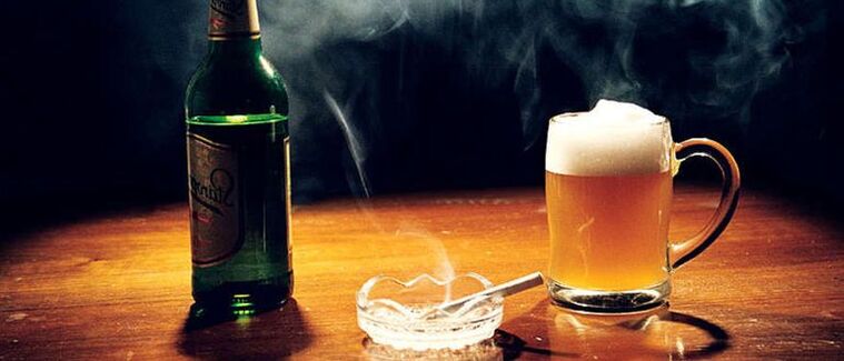 Alcohol dependence and smoking can trigger the development of facial psoriasis
